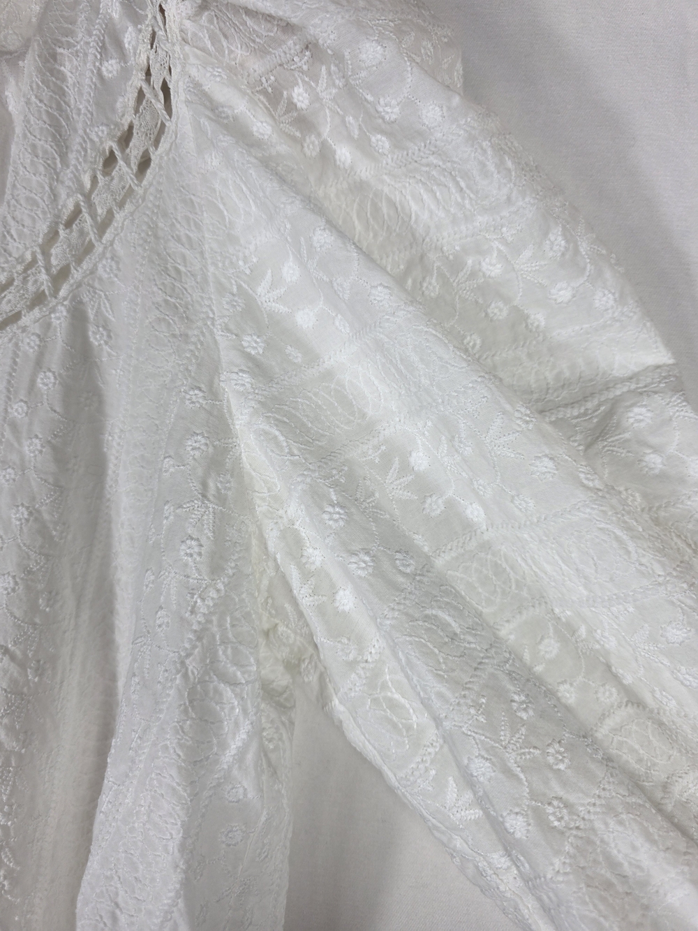 Maje White Embroidered Lace Blouse with Puff Sleeves - Picture 13 of 15